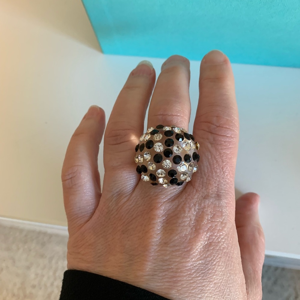 Costume Rhinestone Rings - Picture 4 of 5